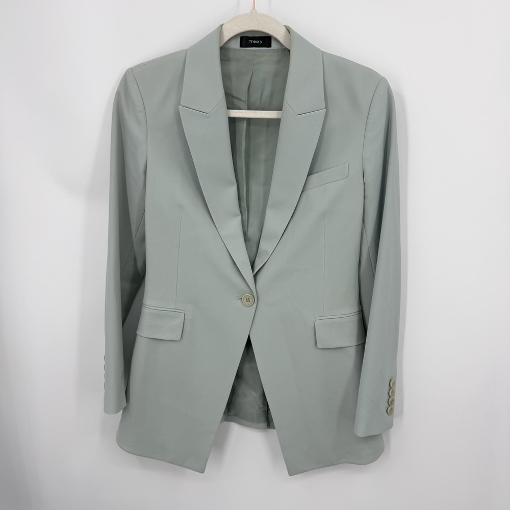 Theory Etiennette traceable wool blazer in Opal, size 2 light green